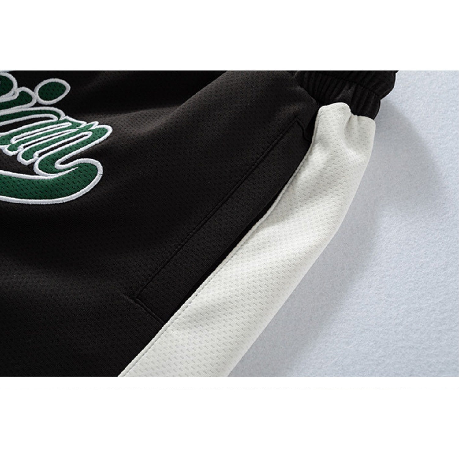 300g Mesh Contrast-Color Basketball Shorts (Men’s)