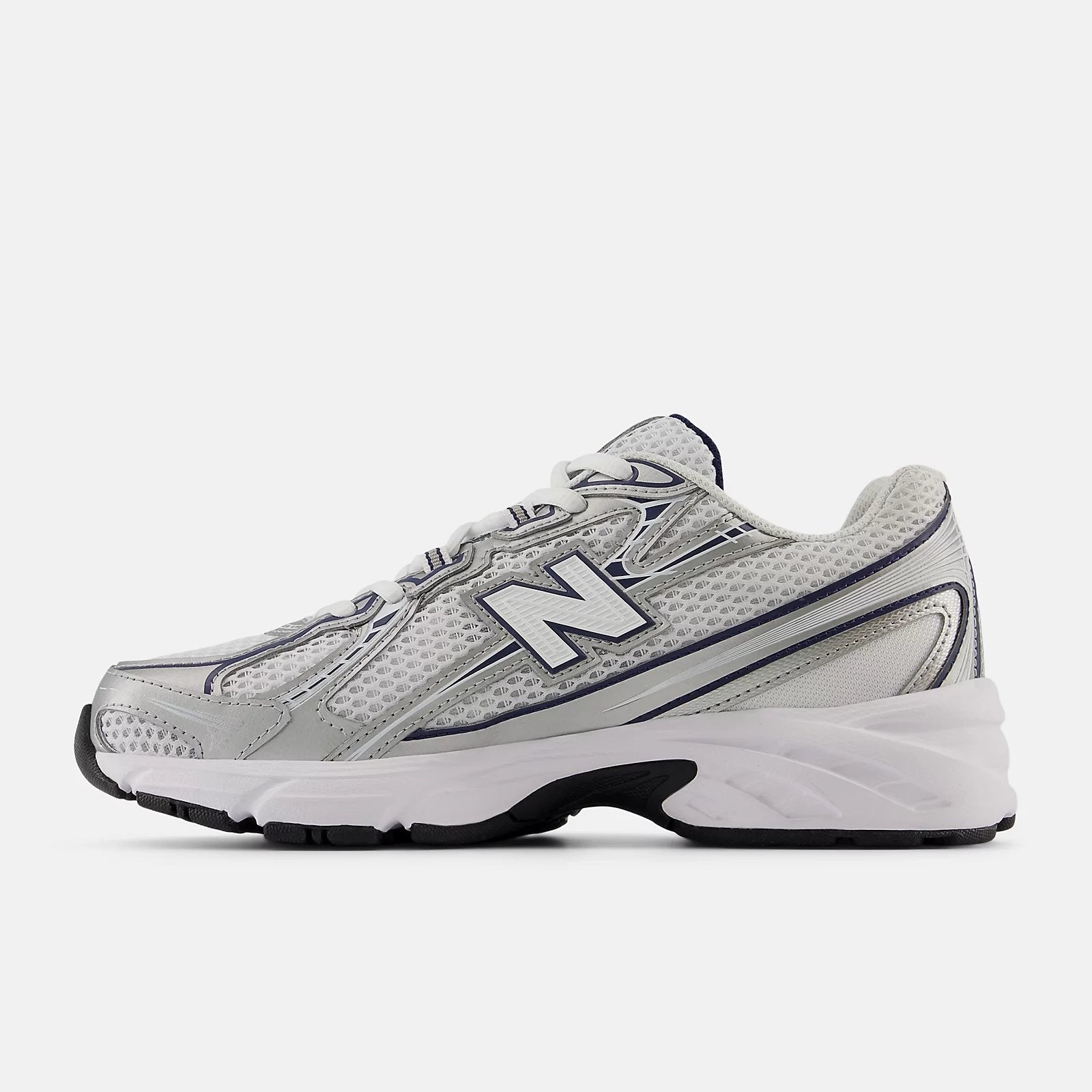 New Balance 740 Women’s Retro Basketball Streetwear Trainers