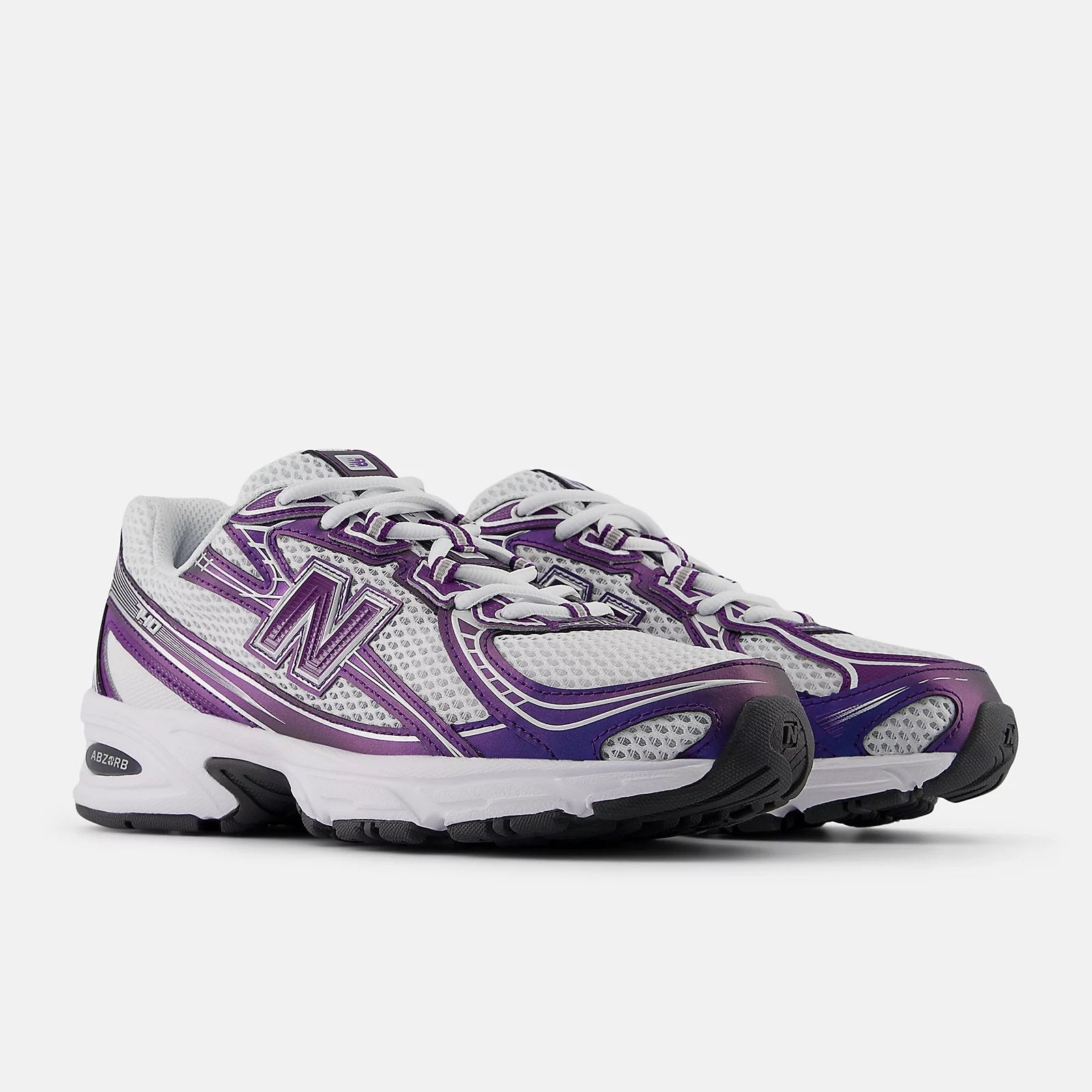 New Balance 740 Women’s Retro Basketball Streetwear Trainers