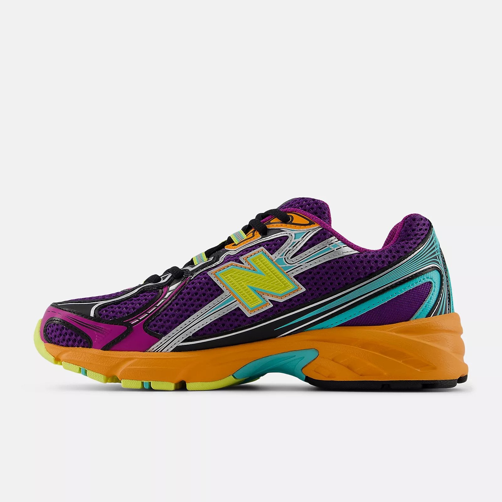 New Balance 740 Women’s Retro Basketball Streetwear Trainers