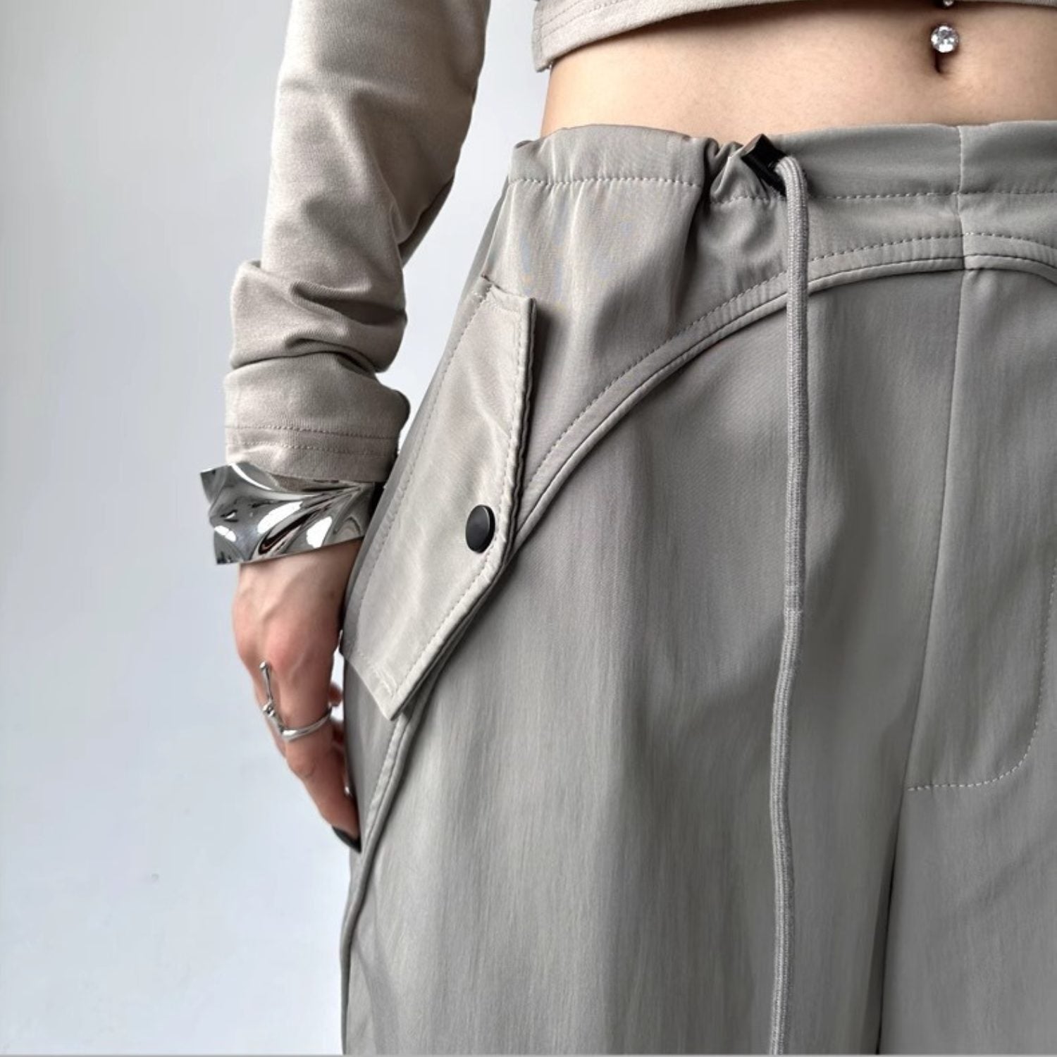 Oversized Streetwear Cargo Pants (Women’s)